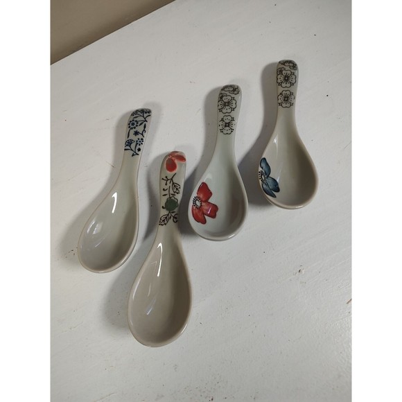 Asian Soup Spoons, Floral Design, Ramen Spoons, Perfect Depth, Lot of 4 - Picture 6 of 11